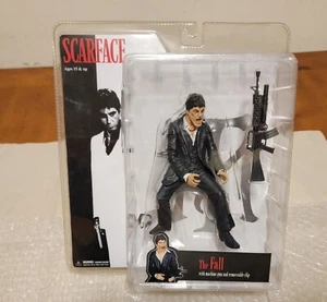 Mezco Scarface The Fall Action Figure (Black Suit Edition) - Picture 1 of 8