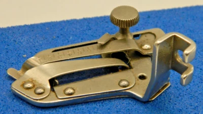 SINGER SIMANCO - # 35931- ADJUSTABLE HEMMER FOOT - See ALL Pics - - Image 1 of 3