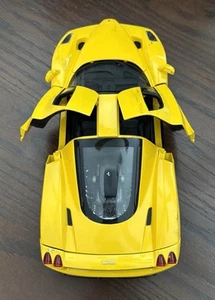 Mattel Hot Wheels Enzo Ferrari Maßstab 1:18 2002 gelb - Bild 1 von 8