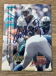 1998 Playoff Momentum #2 Dan Marino Auto Playoff Milestones Autograph - Picture 1 of 18