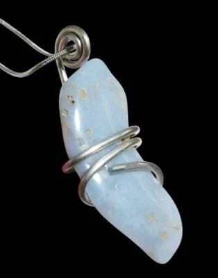 GENUINE ELLENSBURG TRUE BLUE AGATE PENDANT, MEDIUM BLUE #1 - Image 1 of 3