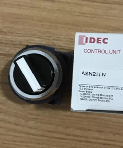 1Pcs New For IDEC ASN211N Second Gear Self-locking Selector Switch Replace - Picture 1 of 2