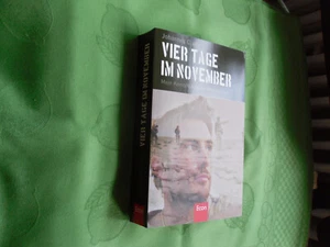 Johannes Clair - Vier Tage im November - 2012 - Taschenbuch - Zustand sehr gut - Bild 1 von 2