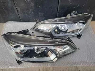 PROJECTOR HID 2013-2015 Headlights Lamps Honda Fit Jazz GK5 GK8 MODULO Headlamps - Image 1 of 4