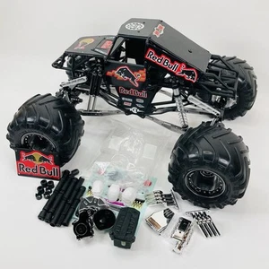 AXIAL SMT10 MONSTER TRUCK Red Bull Buggy No Acabado TODO NUEVO CONSTRUCCIÓN COMO EN LA FOTO - Imagen 1 de 24
