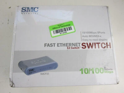 SMC  5 Port Fast Ethernet 10/100Mbps Desktop Switch New in box - Image 1 of 4