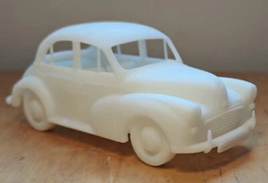 Morris Minor 1000 Saloon - Kit 1/32 - Picture 1 of 6
