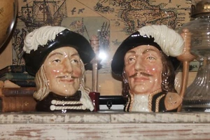 **CLEARANCE** Three Musketeers Royal Doulton Athos & Aramis Mug Jug - Set of 2 - Picture 1 of 7