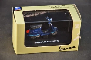 VESPA 125 ET3 1976 MODELO ESCALA 1/32 NEW RAY VESPA MODELISMO PIAGGIO - Imagen 1 de 2