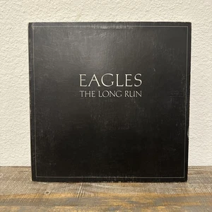EAGLES THE LONG RUN 1979 STERLING PRESS LP W/ LYRIC SLEEVE 5E-508 - Imagen 1 de 8