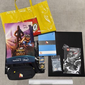 SDCC 2025 Exclusive Side Quest Scavenger Hunt Prize Pack LEGO MASTERS Minifig