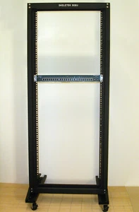 NEW Skeletek C28U-HD 30" Base 19" open Rack also for Cisco Routers and Switches - Bild 1 von 1