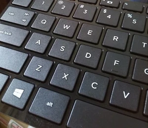 new Keyboard HP Pavilion 15-E 15-F 15-G 15-N 15-R 776778-001 749658-001 glossy - Picture 1 of 2