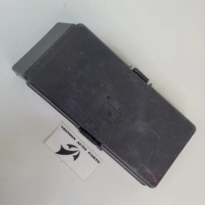 2005-2010 Pontiac G6 Under Hood Fuse Box Lid Relay Cover Black OEM - Image 1 of 4