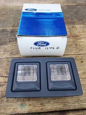 NEW OEM 1990 - 1997 Lincoln Town Car Dome Light Assembly Light Blue F2UZ13776G - Image 1 of 4