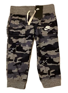 Nike Girl’s Size Small Blue Camouflage Print Capri Joggers New with Tags - Picture 1 of 2
