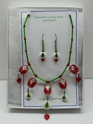 Necklace Earring Set Lynne Darnell Glass Beads Christmas Tree Presents - Image 1 of 4