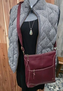 Bolso Bandolera Hobo Grande de Cuero The Sak Rojo Cabernet ¡HERMOSO! - Imagen 1 de 11