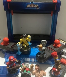 Akedo Ultimate Arcade Warriors Ultimate Battle Arena 6 Figuren 4 Basen funktioniert - Bild 1 von 10