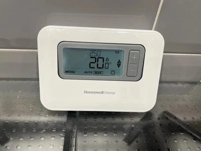Honeywell Home T3 Wired Programmable Thermostat - Image 1 of 4