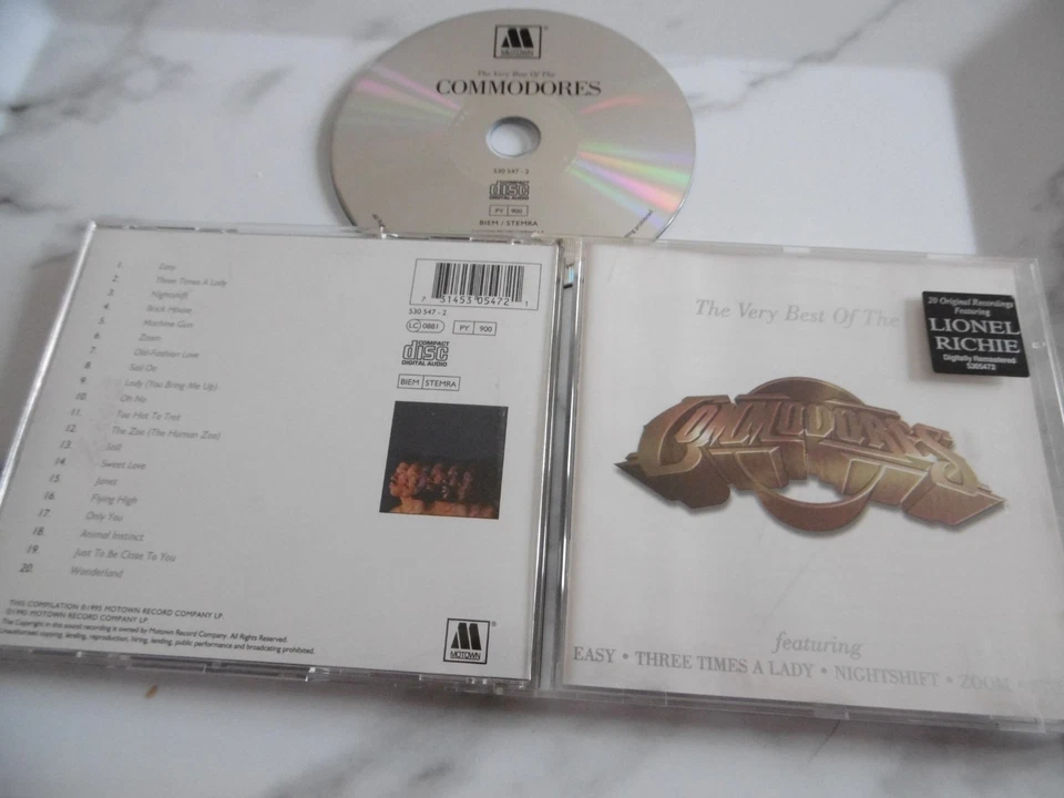 The Commodores Very Best CD Easy 3 Times A Lady Nightshift Zoom Segeln Auf L - Bild 1 von 1
