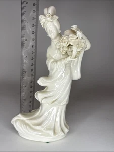 Vintage Chinese Blanc de Chine Porcelain Lady Figurine Holding Flower Basket - Picture 1 of 8