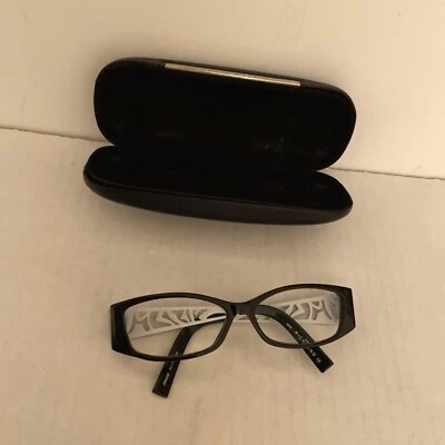 Estuche John Richmond JR Anteojos Brazos Reticulados Negro Blanco JR05502 54-14-130 Foto 1 de 4