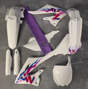 Plastics + Graphics + Seat cover Yamaha YZ125 YZ250 2022-2025 Replica decals - Picture 1 of 5