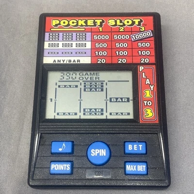 De Colección Radica Ranura de Bolsillo 10000 Máquina Tragamonedas Portátil Modelo 1370 Probado Casino Foto 1 de 4