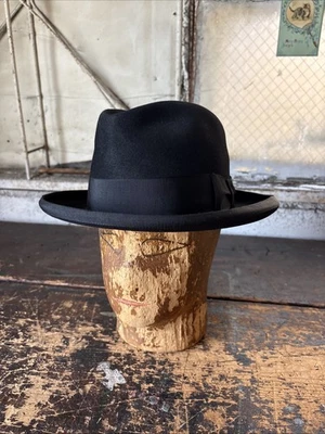 Vintage Carlson Deluxe Fedora Hat Size 7 1/2 Black 1940s / 1950s Era - Image 1 of 4