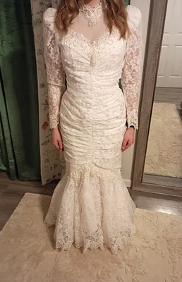 Vtg 1970s/80s Lace Beaded Mermaid Style Wedding Dress | Ivory | Tagged Sz: 12 - Image 1 of 4