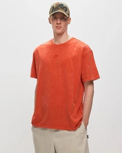 Nike T-Shirt, Size Large, Brand New - Picture 1 of 3