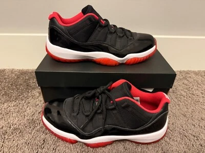 2015 Nike Air Jordan XI Retro Low 'Bred' DS TAM 8 Estilo: 528895 012 - Imagem 1 de 4