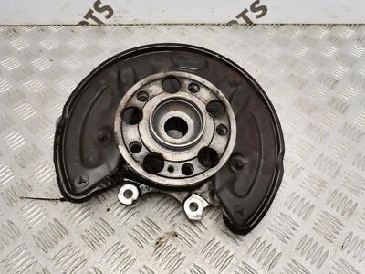 Mercedes-Benz C Class Rear Hub Axle Housing LH Passengers 14-21 W205 A2053572500 - Image 1 of 4