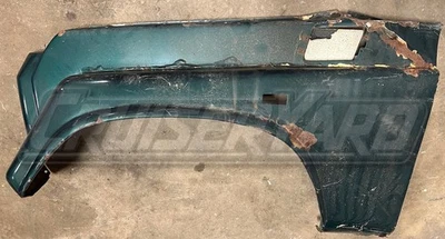 Toyota Land Cruiser FJ55 OEM Left Front Fender Foto 1 de 4