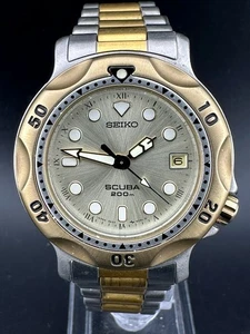 Seiko Scuba 200 Men's Two Tone Gold Dial 39mm Quartz Watch 5H25-6000 New Battery - Picture 1 of 13