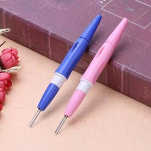 Needle Felting Handle Holder with 3 Needles Wool Felt Embroidery DIY Tool 1pcs - Picture 1 of 11
