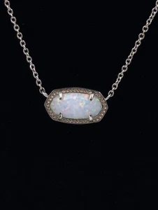 Vintage Kendra Scott Elisa Necklace White Kyocera Opal Gold Tone U348 - Picture 1 of 8