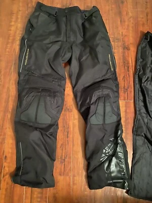 Calça de motocicleta Scorpion preta (XXL) com inserções destacáveis para clima mais frio - Imagem 1 de 4