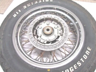 Rueda trasera Suzuki Madura 1200 con brida de buje y neumático nuevo compatible con 1985-1986 Foto 1 de 3