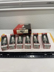 New Qty (6) Champion RN14LY Spark Plugs - Picture 1 of 4