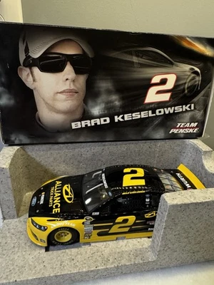 2015 Brad Keselowski #2 Alliance 1/24 литая, 1 из 697 - Изображение 1 из 4