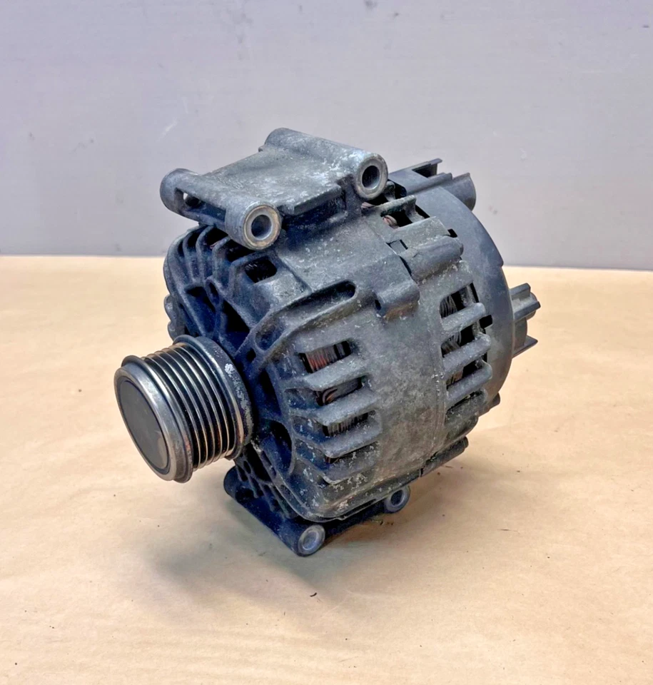 AUDI Q3 QUATTRO 2015-2018 2,0 L MOTOR ALTERNADOR GENERADOR 140 AMP OEM Foto 1 de 4