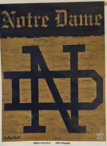 University Notre Dame Fighting Irish Retro Design 27" x 37" Banner Flag Wincraft - Picture 1 of 2