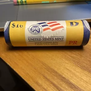 2009-D Puerto Rico Territorial Quarter "Beautiful" Yellow Coin Roll - Picture 1 of 3