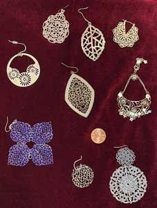Vintage Orphan Ear Rings Lot - lace work, cutout, open work, Scrollwork - Picture 1 of 1
