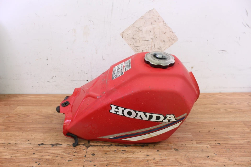 1985 年本田 ATC 250SX 250 SX 燃气油箱带盖和 Petcock - 内部生锈 — 第 1/4 张图片