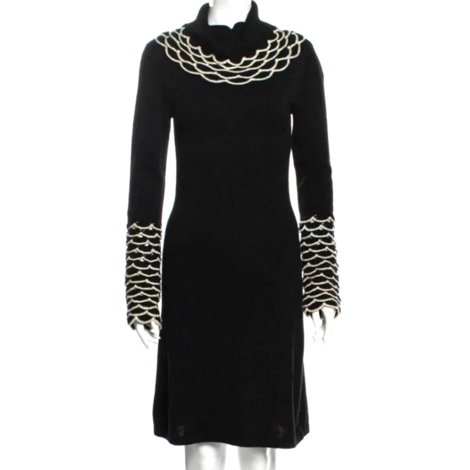 Vestido tejido negro con ribete de ganchillo de seda y cachemir Temperley London $1090, talla S Foto 1 de 4