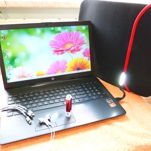 HP 15 DB 15 pulgadas FULLHD l 1TB HDD SSD Windows 10 l 16GB RAM NUEVO l AMD R... - Imagen 1 de 11