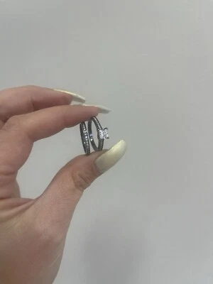 Princess Cut 0.80 G SI1 GIA engagement Ring 10k White Gold + Matching Band  - Image 1 of 4